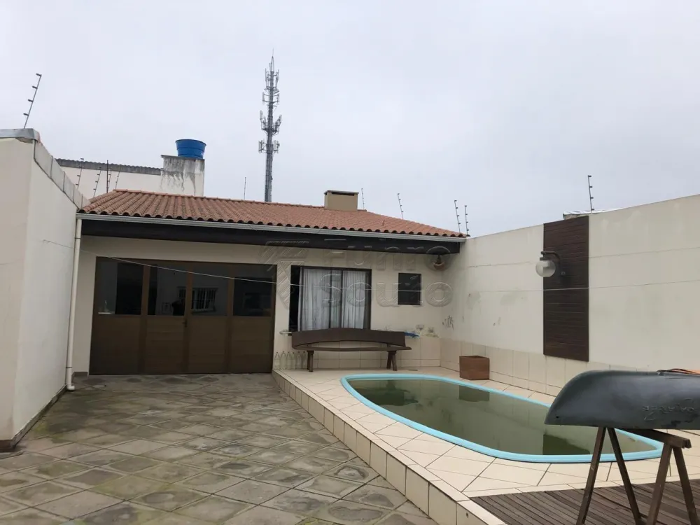 Comprar Casa / Padr&atilde;o em Pelotas R$ 980.000,00 - Foto 17