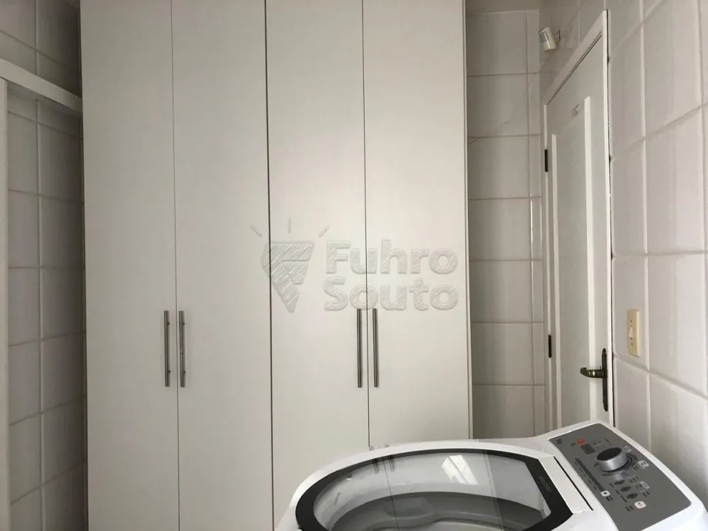 Comprar Casa / Padr&atilde;o em Pelotas R$ 980.000,00 - Foto 16