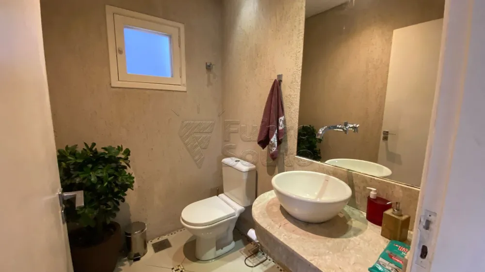 Comprar Casa / Padr&atilde;o em Pelotas R$ 954.000,00 - Foto 4