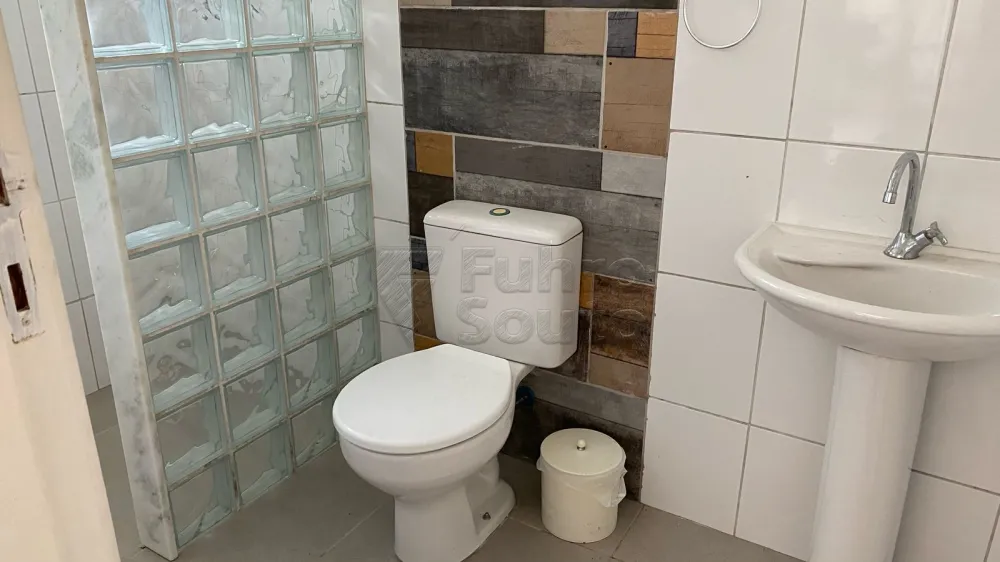 Comprar Casa / Padr&atilde;o em Pelotas R$ 954.000,00 - Foto 5