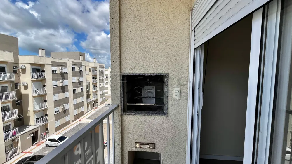 Comprar Apartamento / Padr&atilde;o em Pelotas R$ 235.000,00 - Foto 6