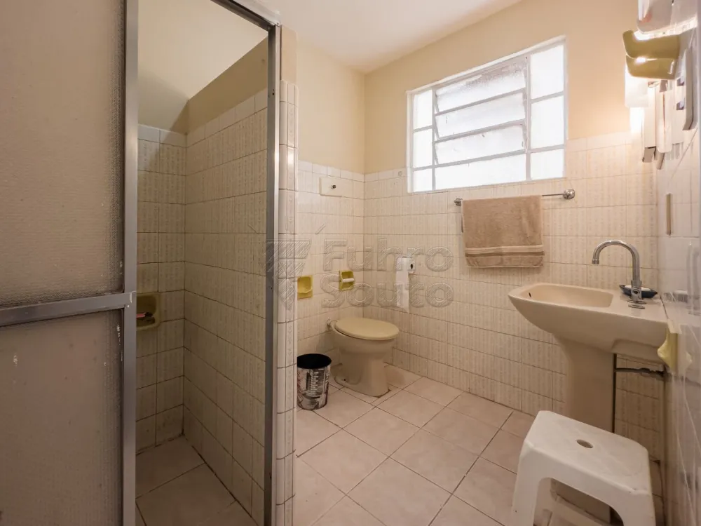 Comprar Apartamento / Padr&atilde;o em Pelotas R$ 185.000,00 - Foto 7