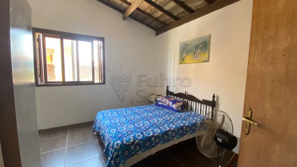 Comprar Casa / Padr&atilde;o em Pelotas R$ 255.000,00 - Foto 6