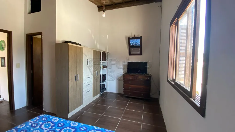 Comprar Casa / Padr&atilde;o em Pelotas R$ 255.000,00 - Foto 7