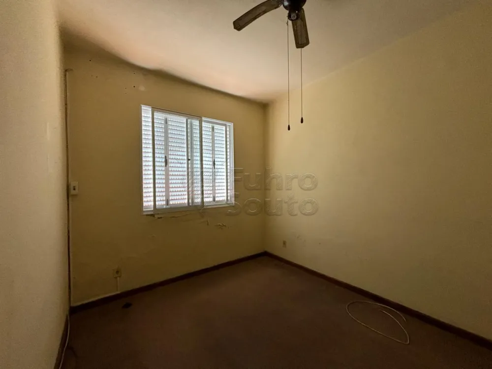 Comprar Casa / Padr&atilde;o em Pelotas R$ 1.280.000,00 - Foto 10
