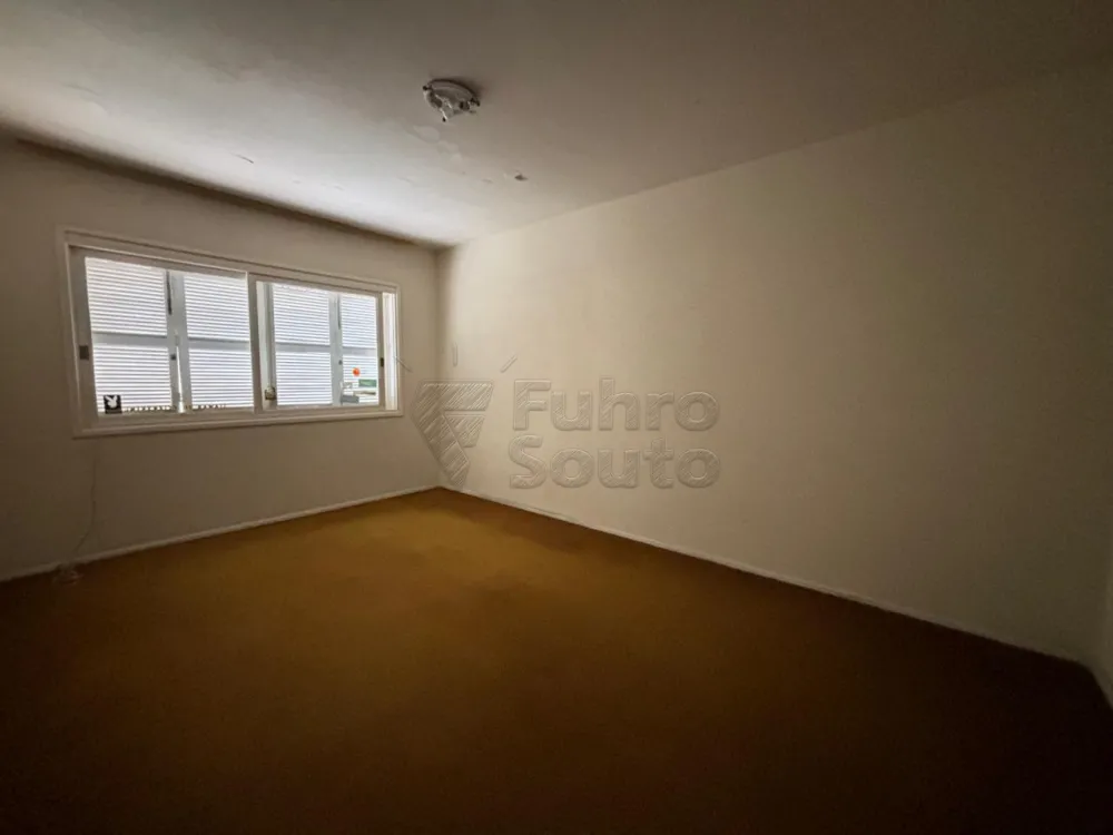 Comprar Casa / Padr&atilde;o em Pelotas R$ 1.280.000,00 - Foto 7