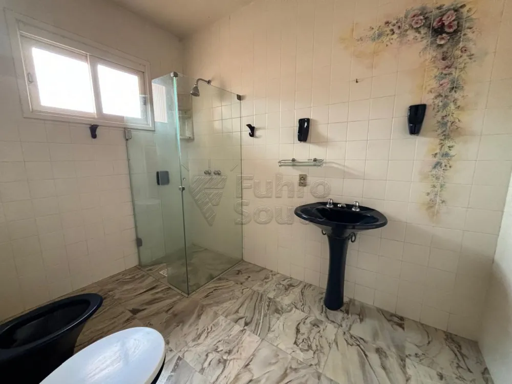 Comprar Casa / Padr&atilde;o em Pelotas R$ 1.280.000,00 - Foto 11