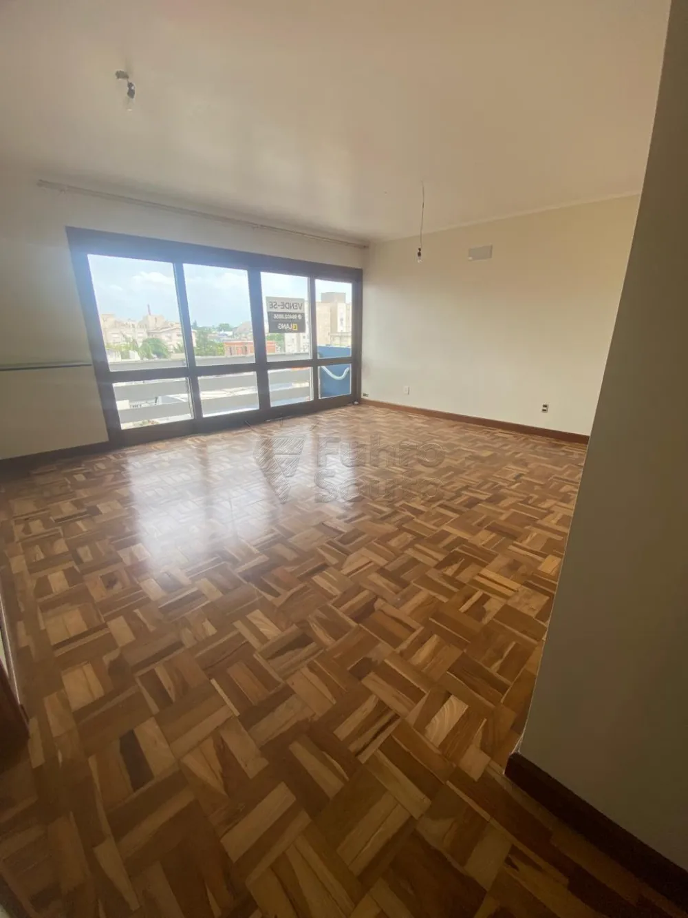 Comprar Apartamento / Padr&atilde;o em Pelotas R$ 450.000,00 - Foto 1