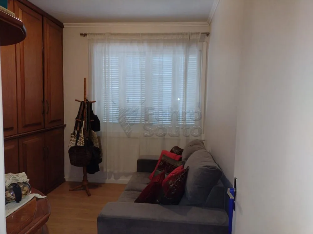 Comprar Apartamento / Padr&atilde;o em Pelotas R$ 450.000,00 - Foto 7