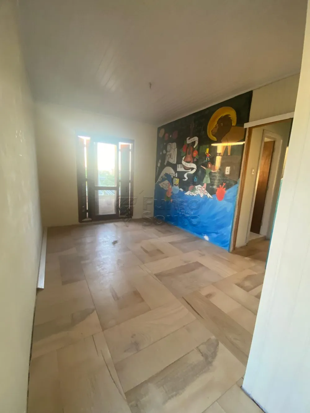 Comprar Casa / Padr&atilde;o em Pelotas R$ 380.000,00 - Foto 2