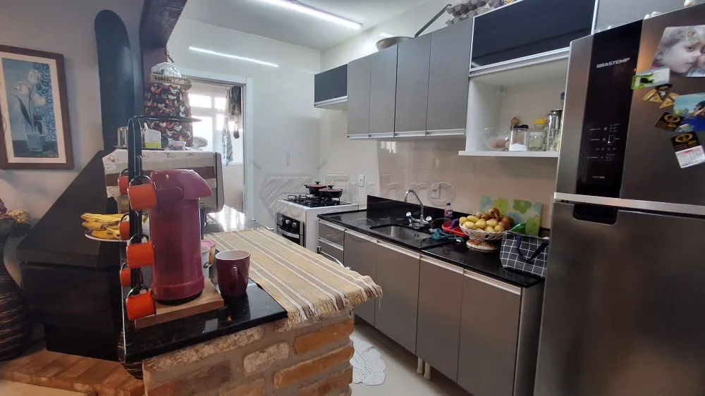 Comprar Apartamento / Padr&atilde;o em Pelotas R$ 750.000,00 - Foto 4