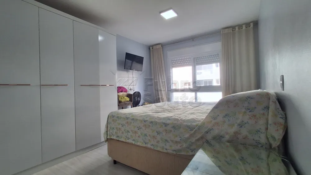 Comprar Apartamento / Padr&atilde;o em Pelotas R$ 750.000,00 - Foto 5