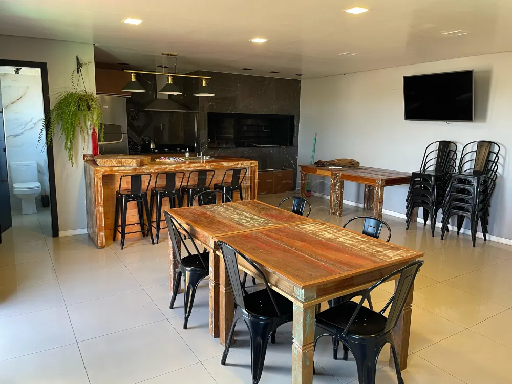 Comprar Apartamento / Padr&atilde;o em Pelotas R$ 320.000,00 - Foto 7