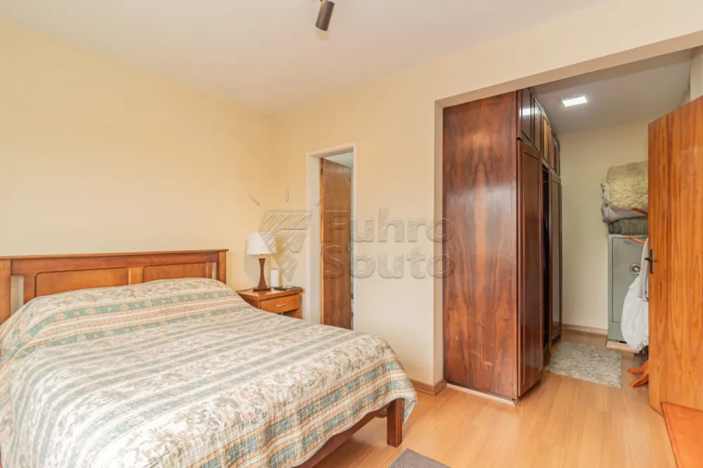 Comprar Apartamento / Padr&atilde;o em Pelotas R$ 424.000,00 - Foto 7
