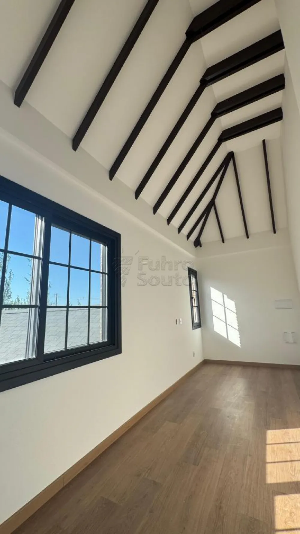 Comprar Casa / Condom&iacute;nio em Pelotas R$ 2.700.000,00 - Foto 2