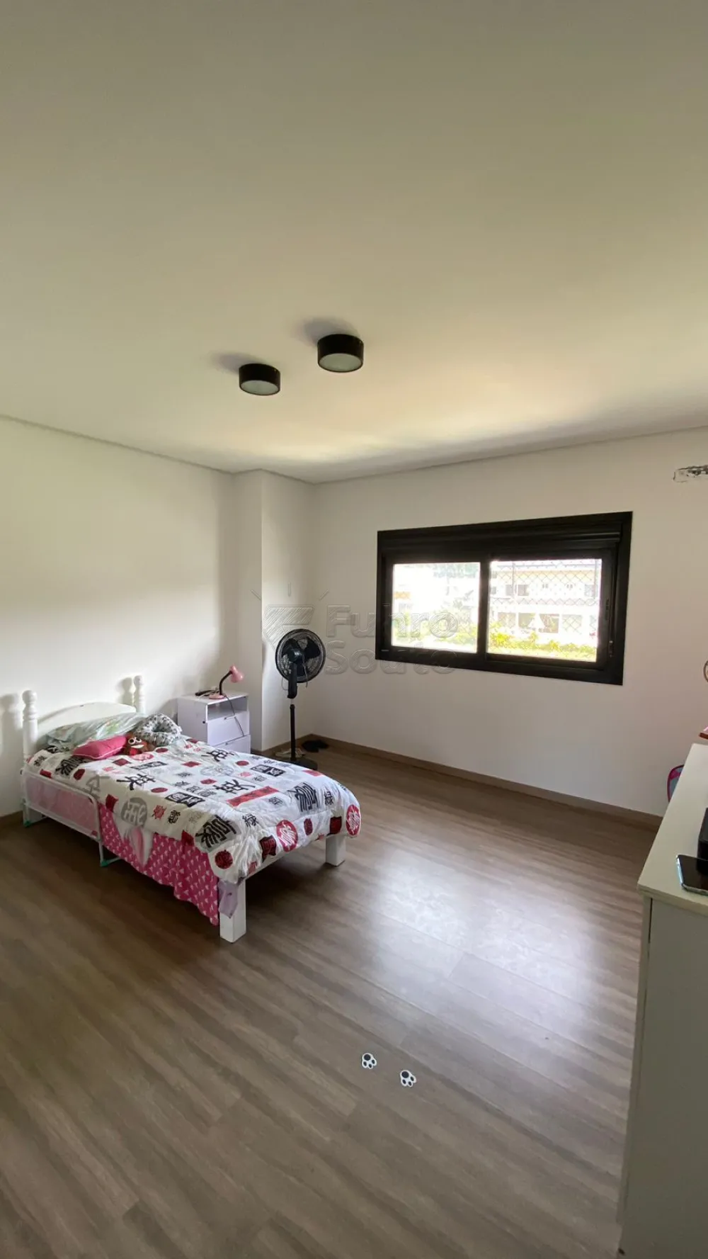 Comprar Casa / Condom&iacute;nio em Pelotas R$ 2.600.000,00 - Foto 2