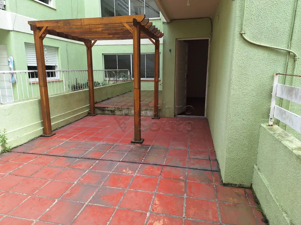 Comprar Apartamento / Padr&atilde;o em Pelotas R$ 330.000,00 - Foto 5