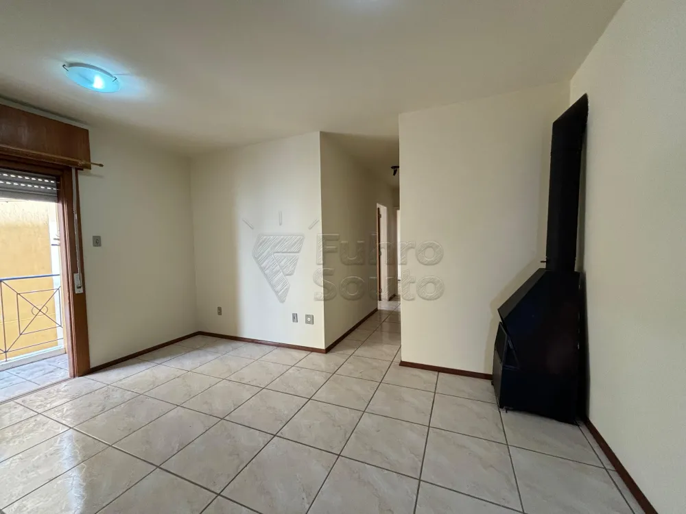 Comprar Apartamento / Padr&atilde;o em Pelotas R$ 250.000,00 - Foto 1