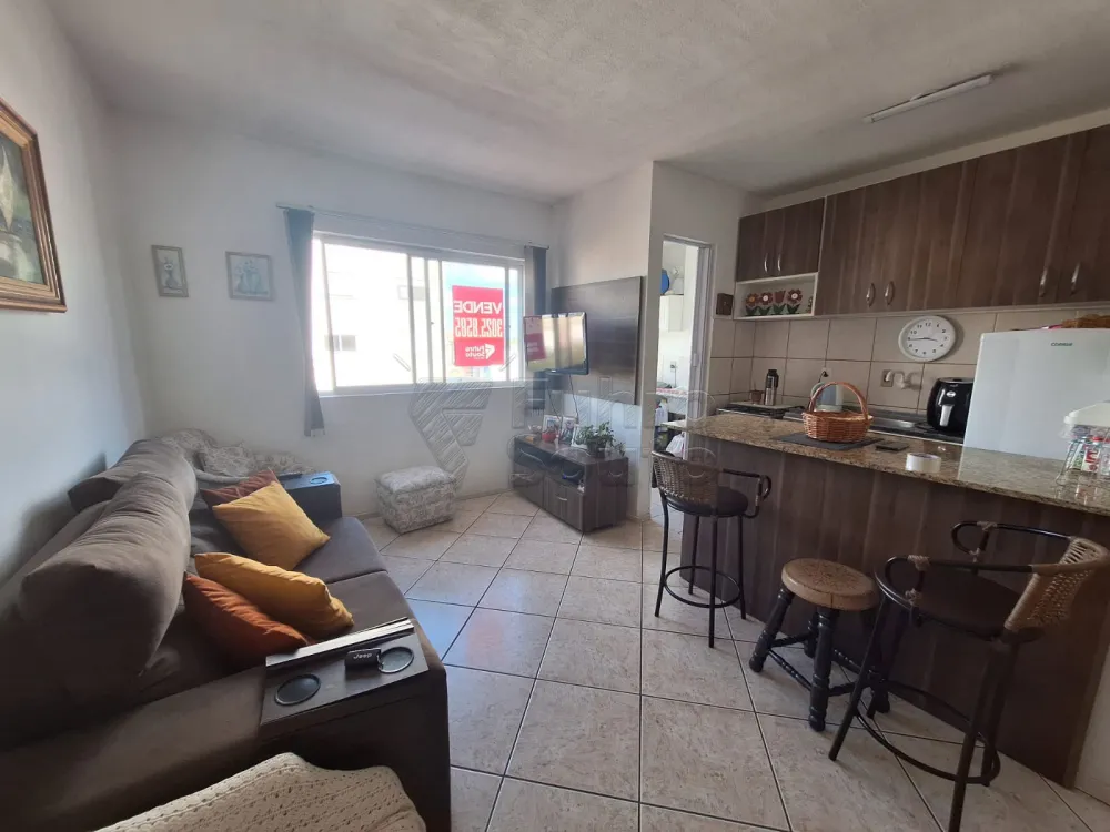 Comprar Apartamento / Padr&atilde;o em Pelotas R$ 230.000,00 - Foto 1