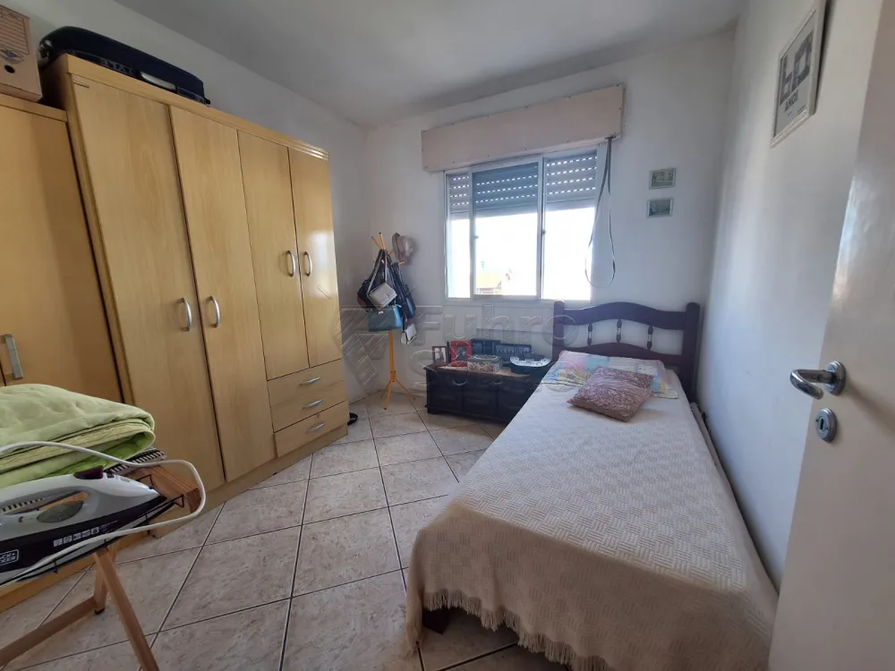 Comprar Apartamento / Padr&atilde;o em Pelotas R$ 230.000,00 - Foto 6