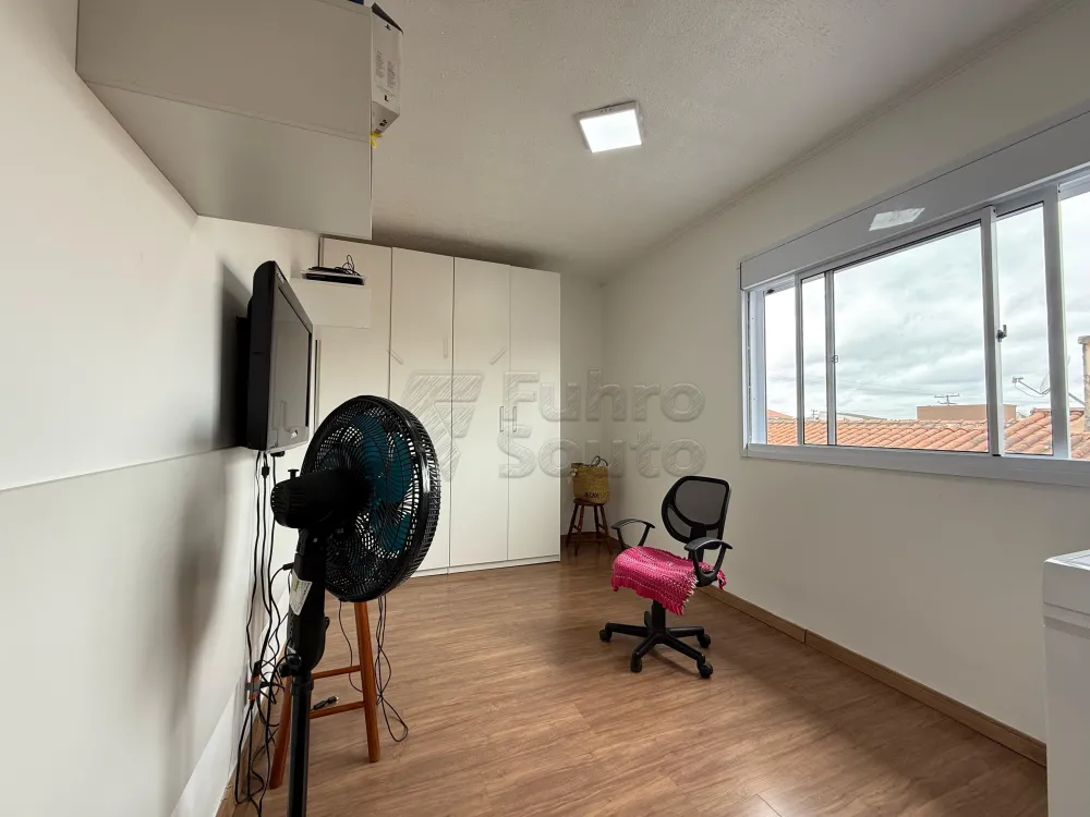 Comprar Casa / Condom&iacute;nio em Pelotas R$ 349.800,00 - Foto 8
