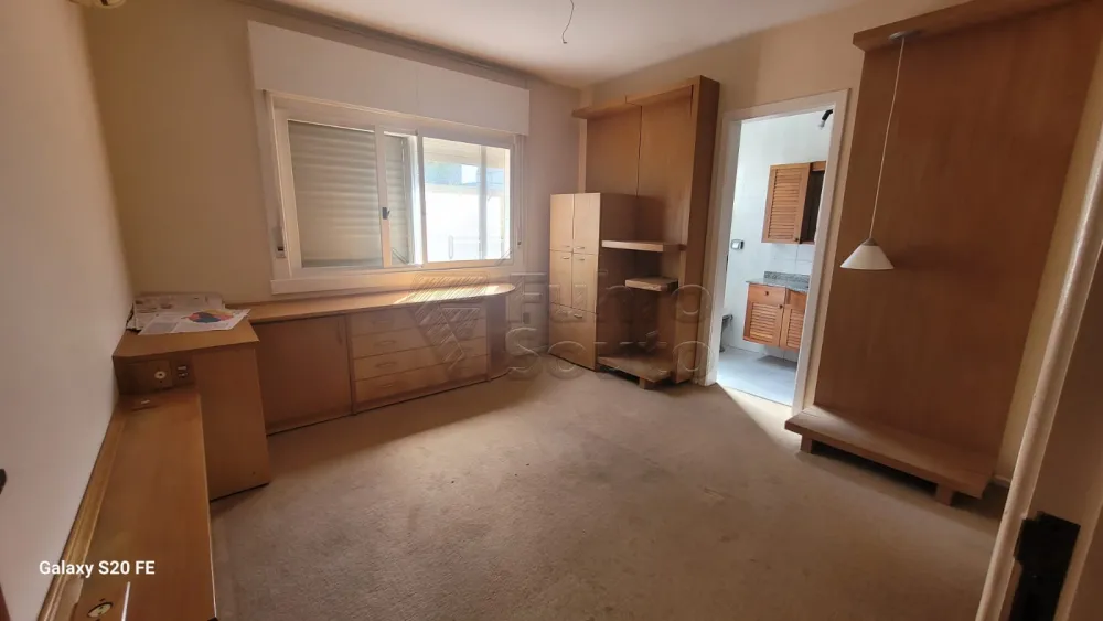 Comprar Apartamento / Padr&atilde;o em Pelotas R$ 720.000,00 - Foto 4