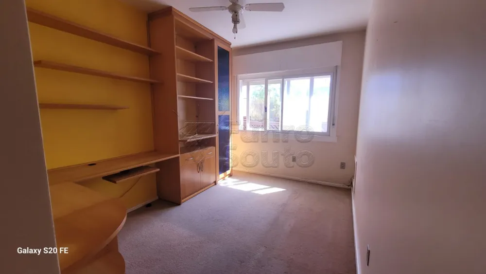 Comprar Apartamento / Padr&atilde;o em Pelotas R$ 720.000,00 - Foto 7