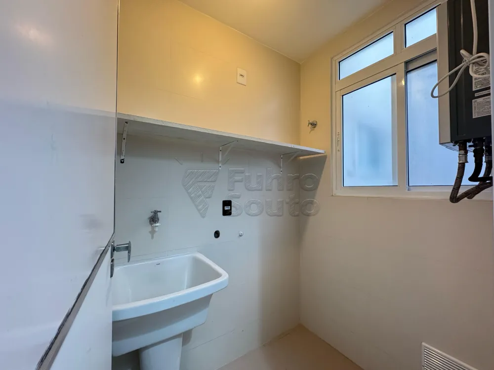 Comprar Apartamento / Padr&atilde;o em Pelotas R$ 795.000,00 - Foto 10