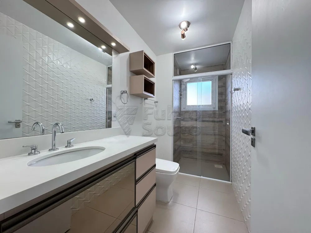 Comprar Apartamento / Padr&atilde;o em Pelotas R$ 795.000,00 - Foto 7