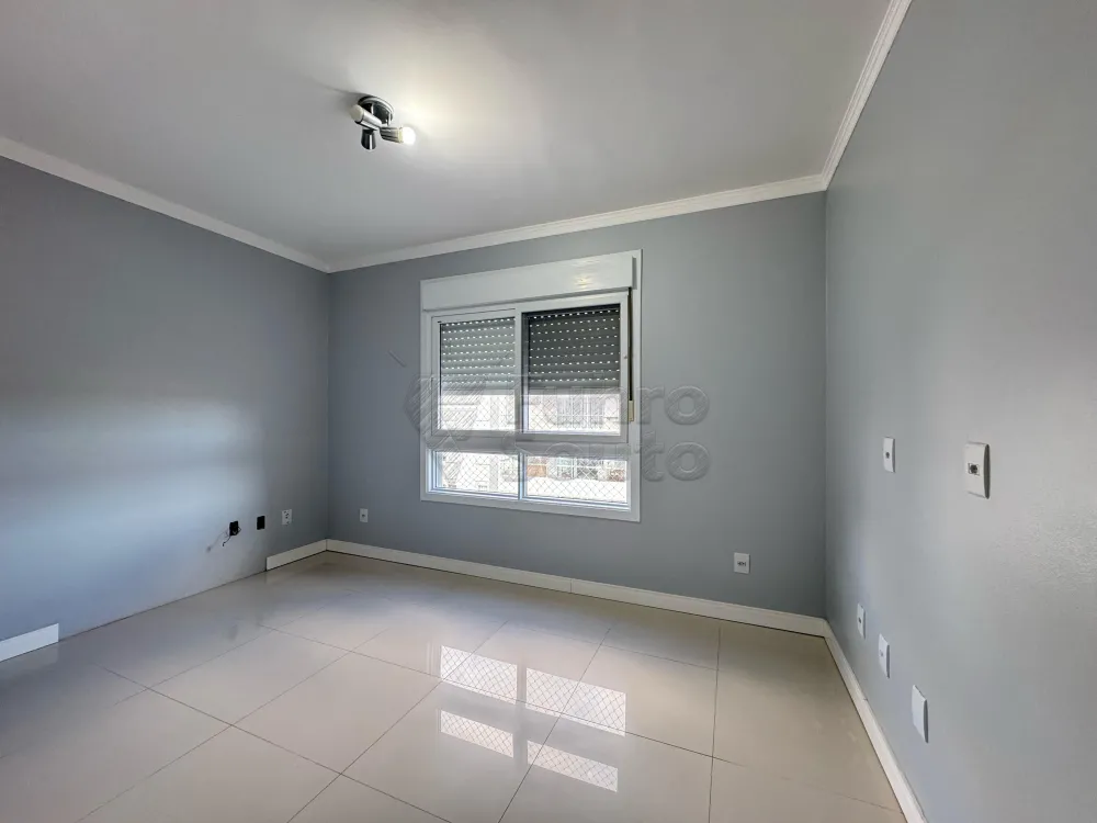 Comprar Apartamento / Padr&atilde;o em Pelotas R$ 795.000,00 - Foto 4