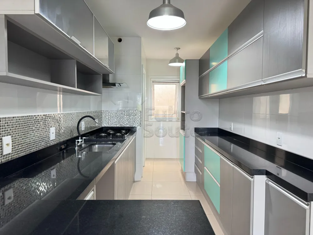 Comprar Apartamento / Padr&atilde;o em Pelotas R$ 795.000,00 - Foto 3