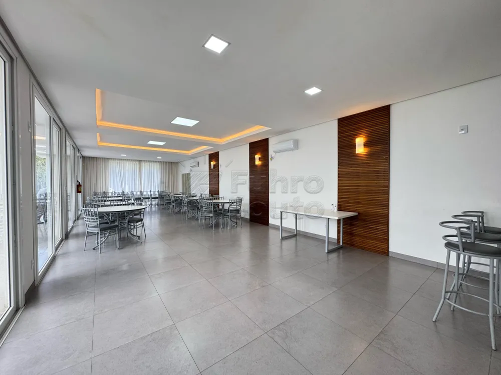 Comprar Apartamento / Padr&atilde;o em Pelotas R$ 795.000,00 - Foto 15