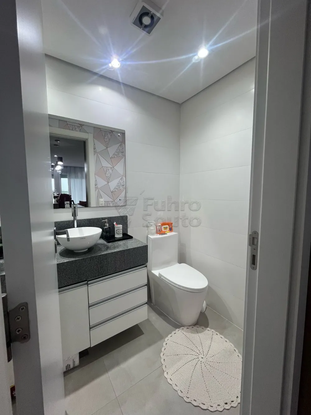 Comprar Apartamento / Padr&atilde;o em Pelotas R$ 862.000,00 - Foto 5