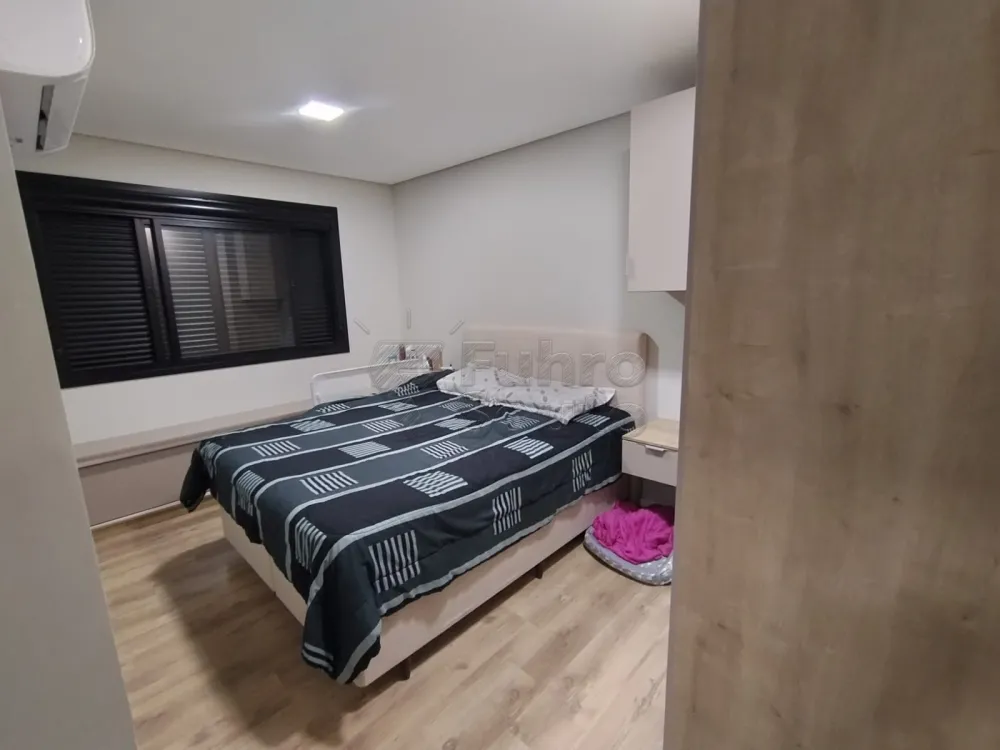 Comprar Apartamento / Padr&atilde;o em Pelotas R$ 700.000,00 - Foto 8