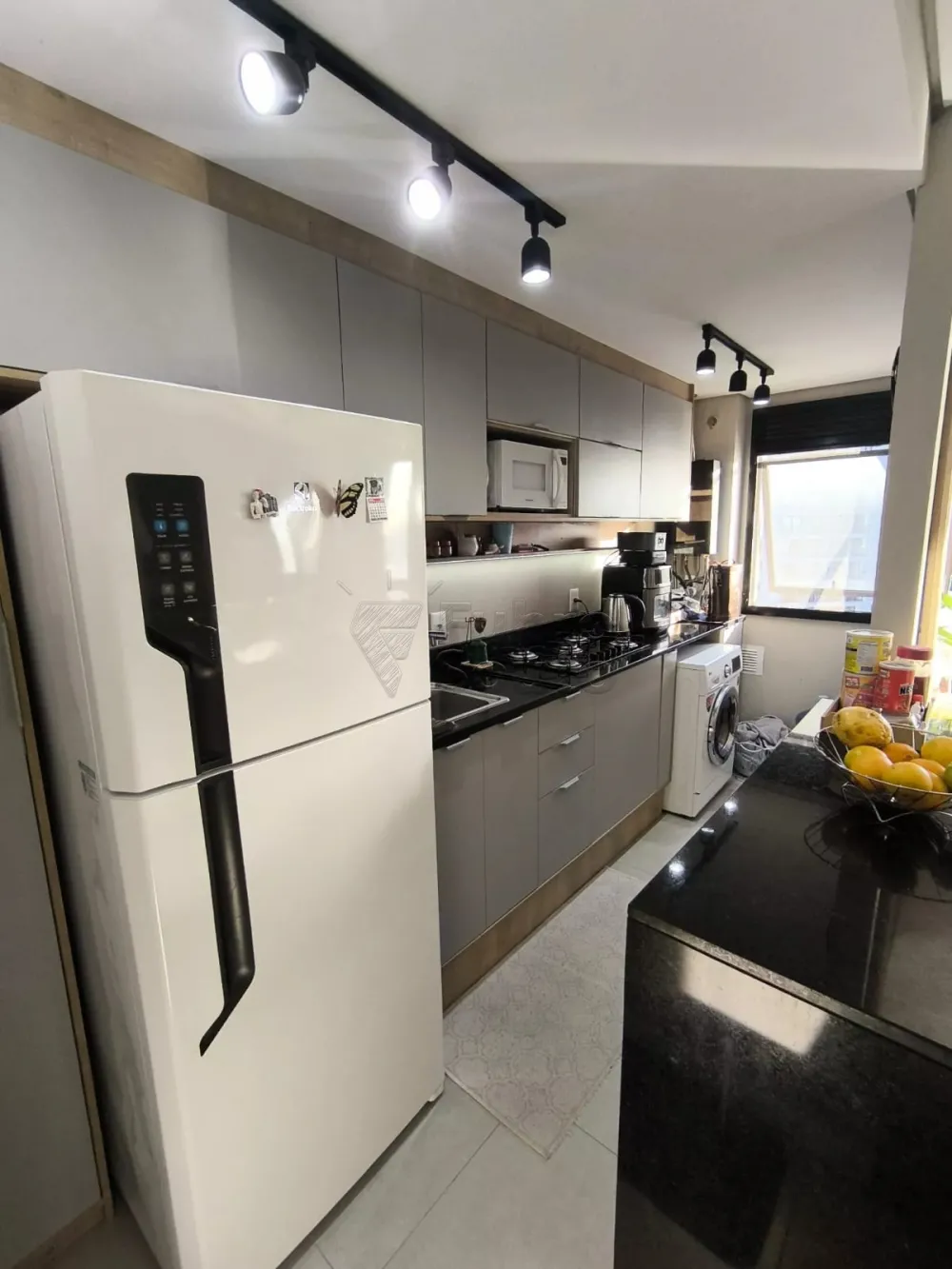 Comprar Apartamento / Padr&atilde;o em Pelotas R$ 700.000,00 - Foto 3