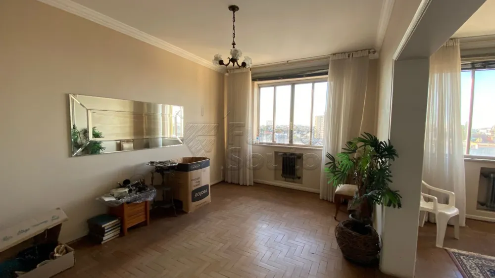 Comprar Apartamento / Padr&atilde;o em Pelotas R$ 250.000,00 - Foto 1