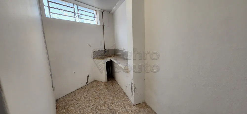 Comprar Comercial / Pr&eacute;dio em Pelotas R$ 490.000,00 - Foto 6