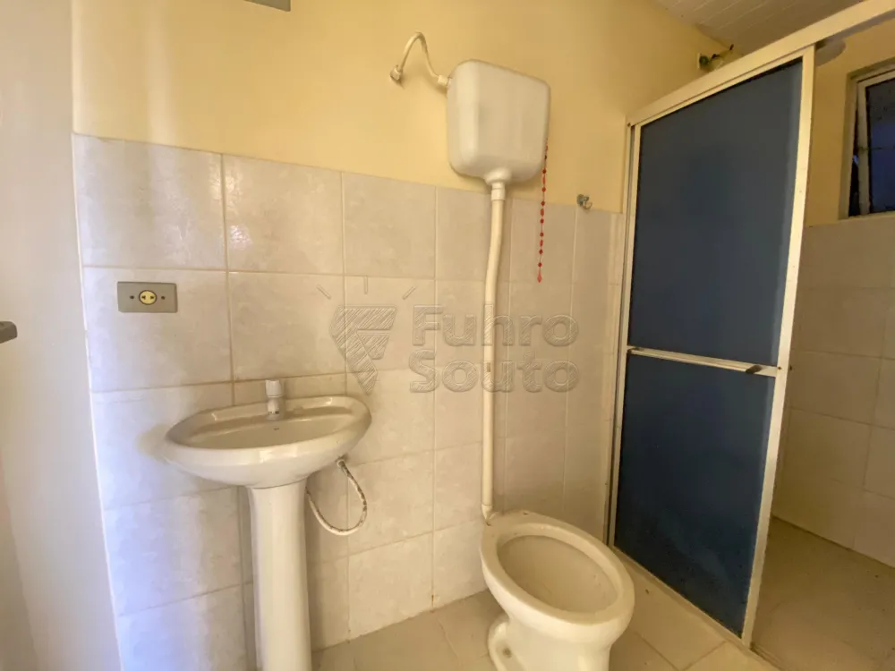 Comprar Apartamento / Padr&atilde;o em Pelotas R$ 159.900,00 - Foto 6
