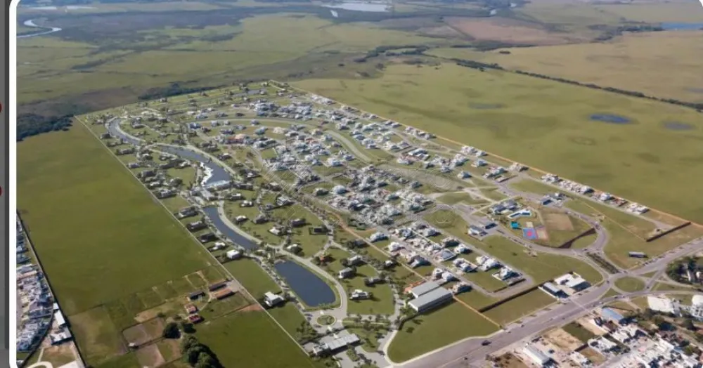 Comprar Terreno / Condom&iacute;nio em Pelotas R$ 700.000,00 - Foto 1