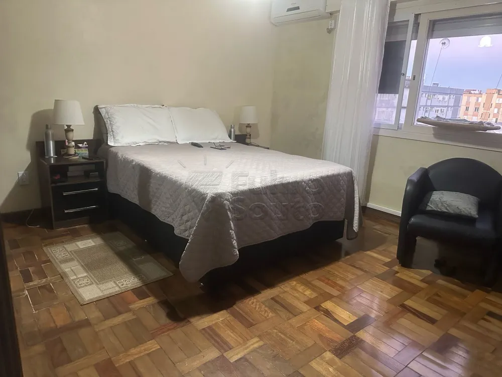 Comprar Apartamento / Padr&atilde;o em Pelotas R$ 330.000,00 - Foto 5