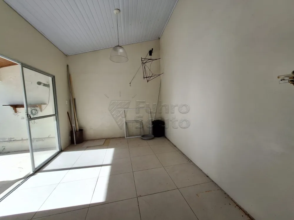 Comprar Casa / Padr&atilde;o em Pelotas R$ 960.000,00 - Foto 17