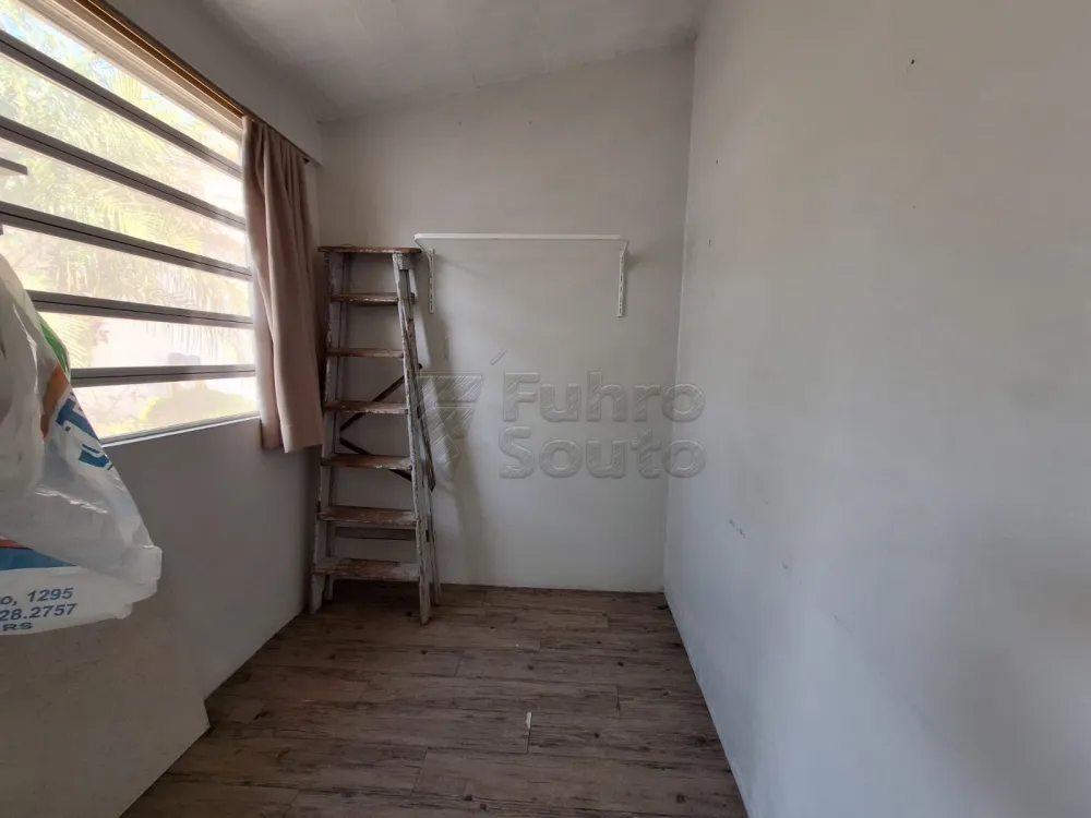Comprar Casa / Padr&atilde;o em Pelotas R$ 960.000,00 - Foto 16