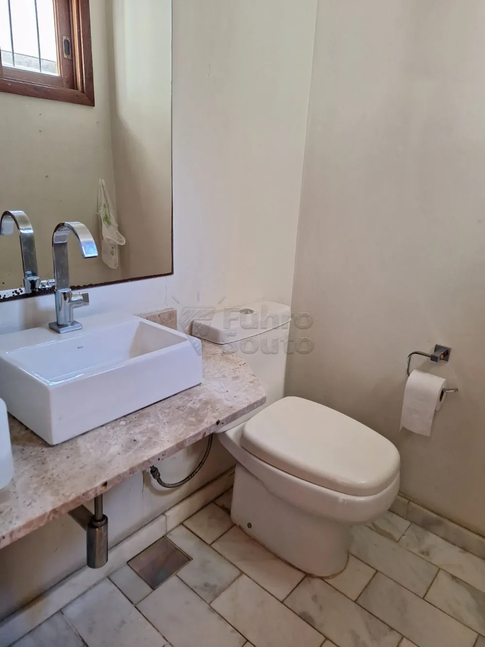 Comprar Casa / Padr&atilde;o em Pelotas R$ 960.000,00 - Foto 9