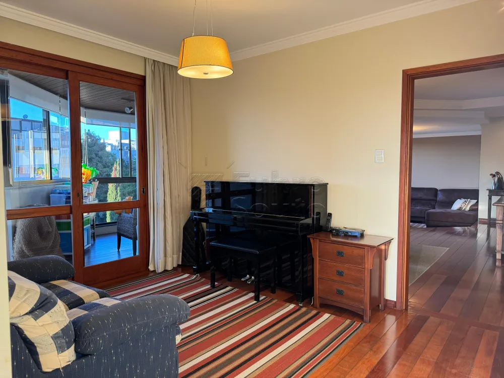 Comprar Apartamento / Padr&atilde;o em Pelotas R$ 1.370.000,00 - Foto 3