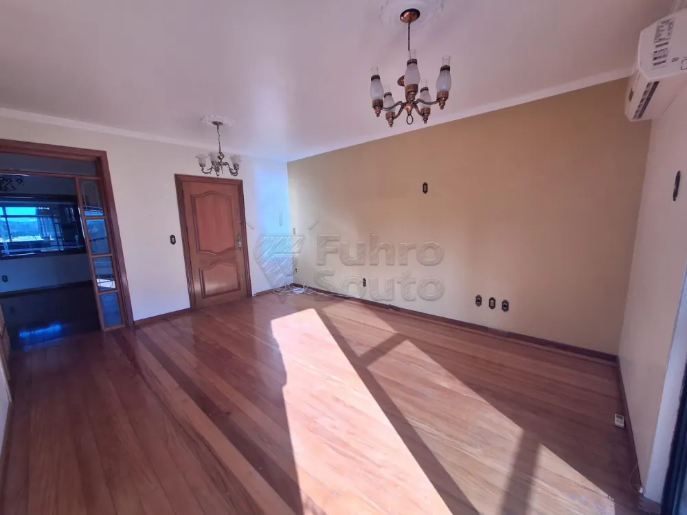 Comprar Apartamento / Padr&atilde;o em Pelotas R$ 742.000,00 - Foto 1