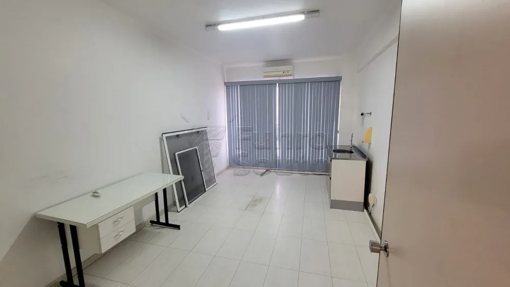 Comprar Comercial / Sala em Condom&iacute;nio em Pelotas R$ 200.000,00 - Foto 1
