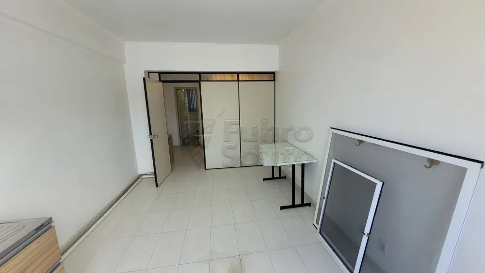 Comprar Comercial / Sala em Condom&iacute;nio em Pelotas R$ 200.000,00 - Foto 2