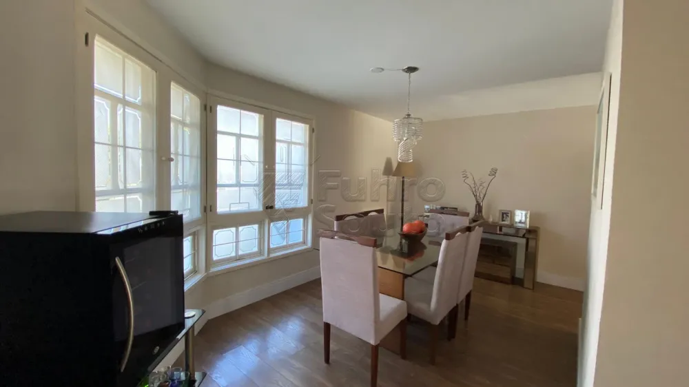 Comprar Casa / Padr&atilde;o em Pelotas R$ 1.160.000,00 - Foto 3