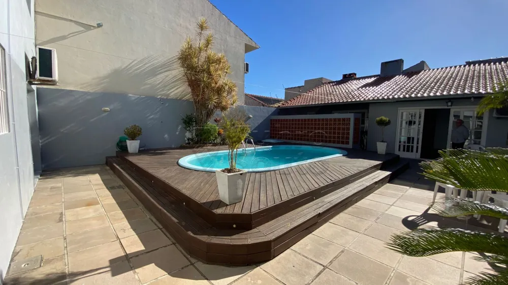 Comprar Casa / Padr&atilde;o em Pelotas R$ 1.160.000,00 - Foto 15