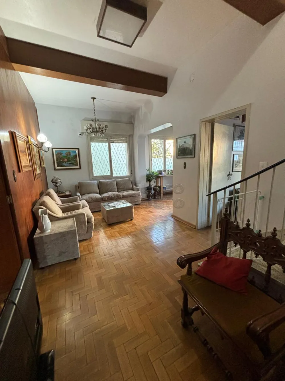 Comprar Casa / Padr&atilde;o em Pelotas R$ 850.000,00 - Foto 2